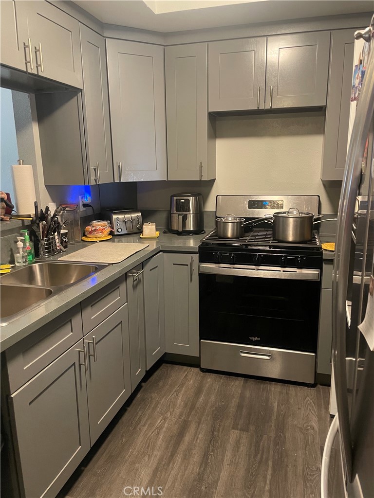 2108 Santa Fe Avenue 15