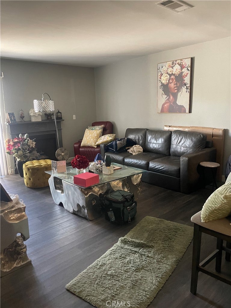 2108 Santa Fe Avenue 15