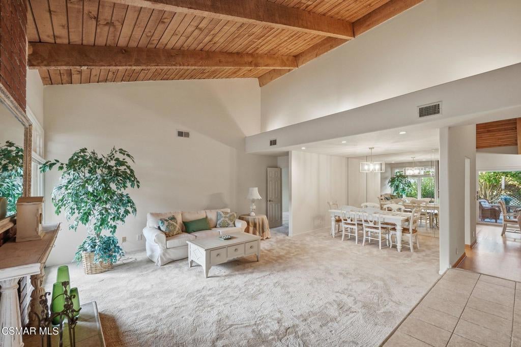 1044 Twinfoot Court