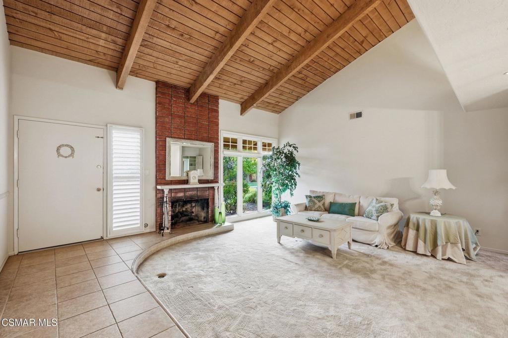 1044 Twinfoot Court
