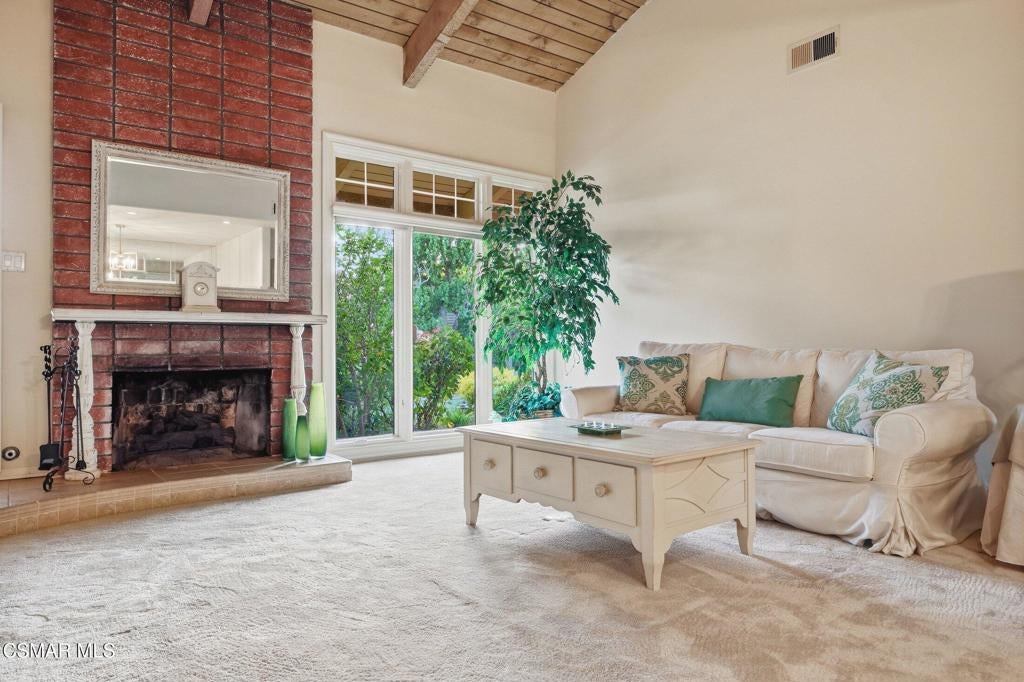 1044 Twinfoot Court