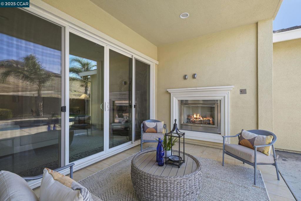 VISTA DEL MAR - Residential