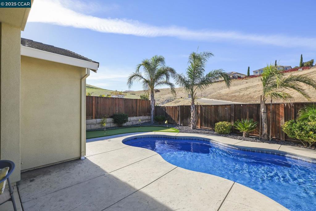 VISTA DEL MAR - Residential