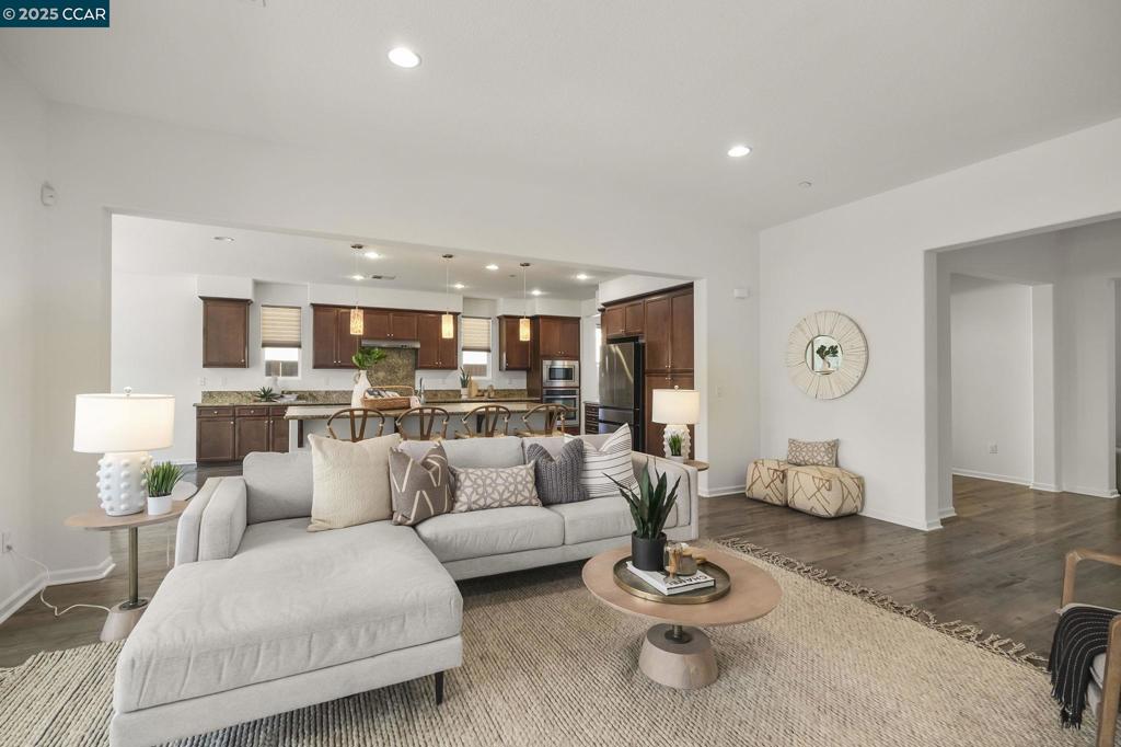 VISTA DEL MAR - Residential