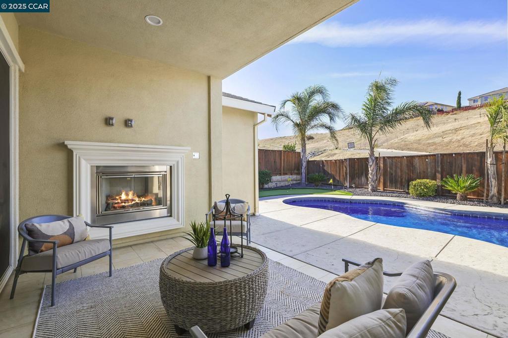 VISTA DEL MAR - Residential