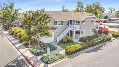 Photo of 113 Tarocco, Irvine, CA 92618 (MLS # OC26100317)