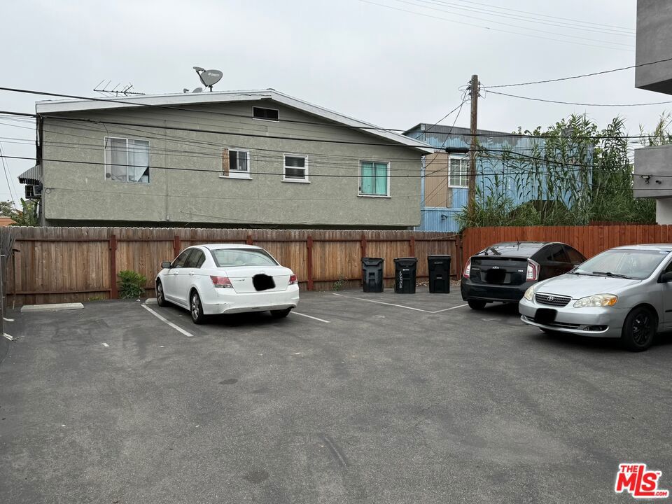 Properties 2 2333 Hauser Boulevard