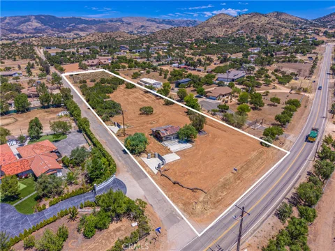 MLS: SR26104298