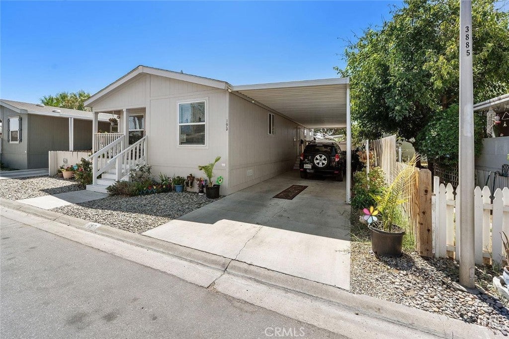 4401 Hughes
