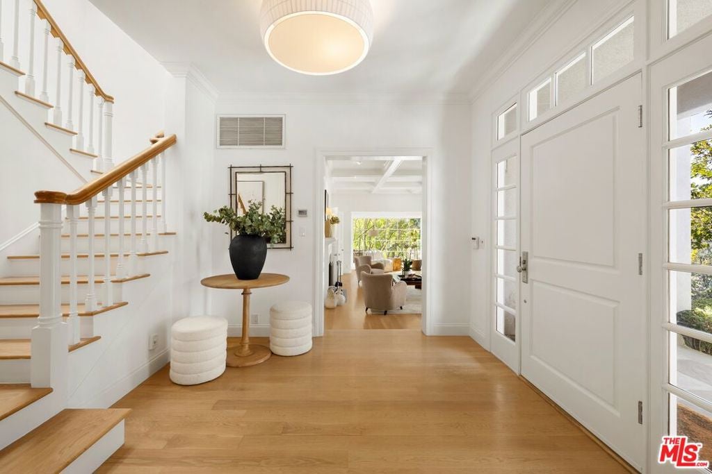 Photo of 2828 Dumfries Road, Los Angeles, CA 90064 (MLS # 26994867)