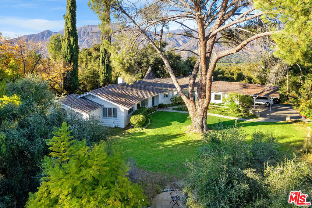 3490 E Ojai Avenue