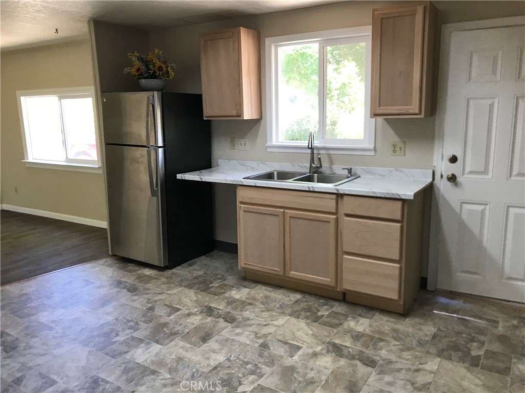 145 Oak Grove