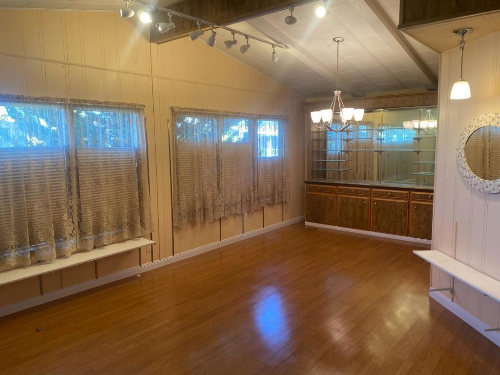 827 Villa Teresa Way