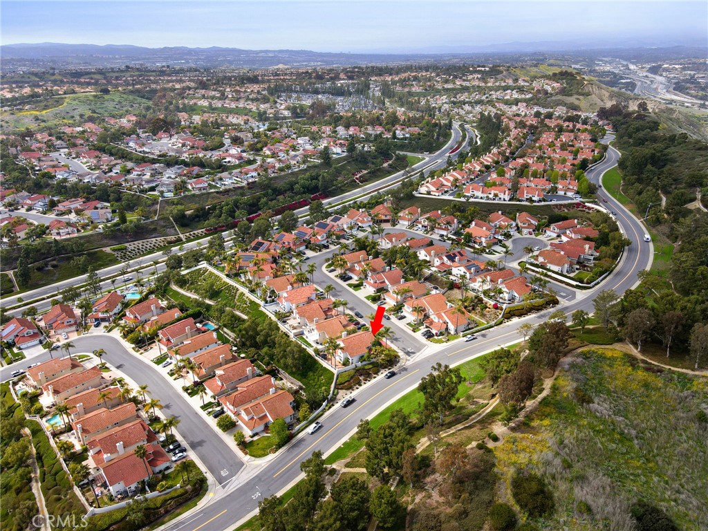 2 Vistamar Drive