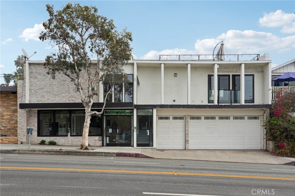 618 S Coast Highway