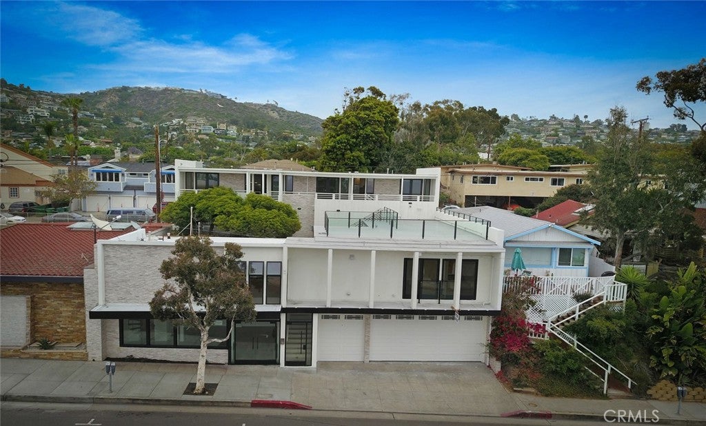 Photo of 618 S Coast Highway, Laguna Beach, CA 92651 (MLS # OC26142522)