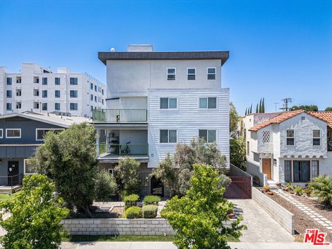 Photo of 1431 S Sherbourne Drive, Los Angeles, CA 90035 (MLS # 26832317)