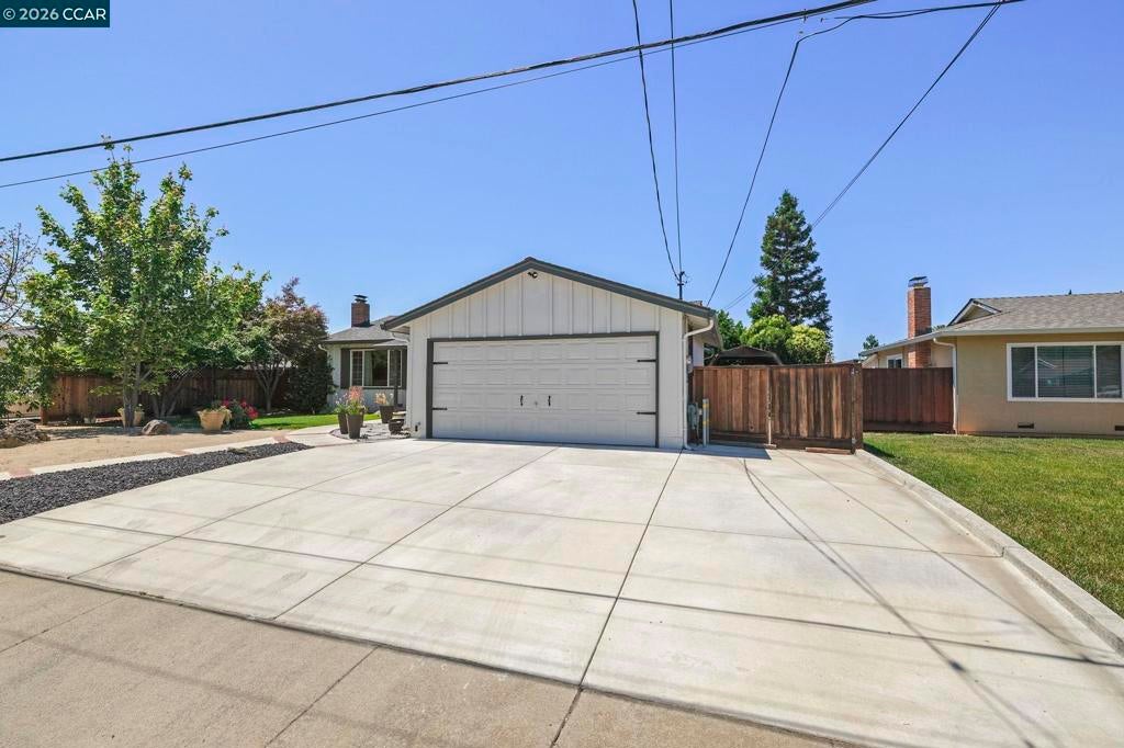 1346 Maryland Dr DR, Concord CA 94521