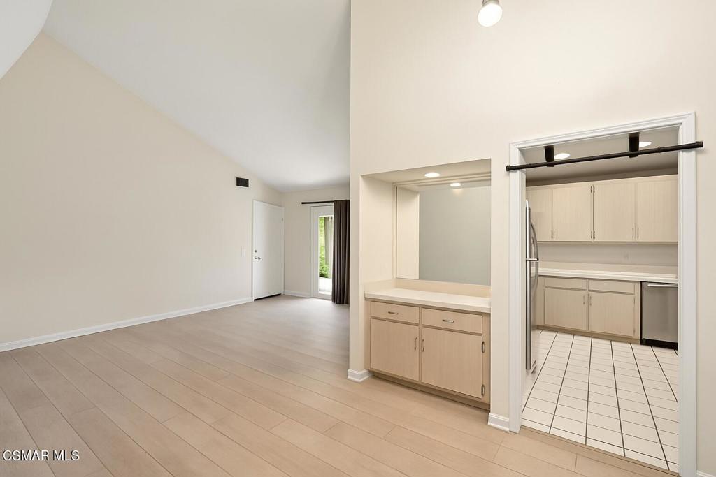 31552 Agoura Road 4