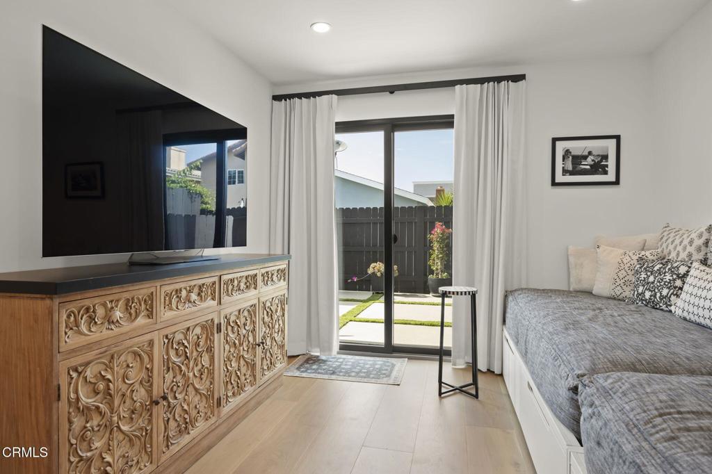 Oxnard, California, 93035, United States, 3 Bedrooms Bedrooms, ,2 BathroomsBathrooms,Residential,Active,2041659