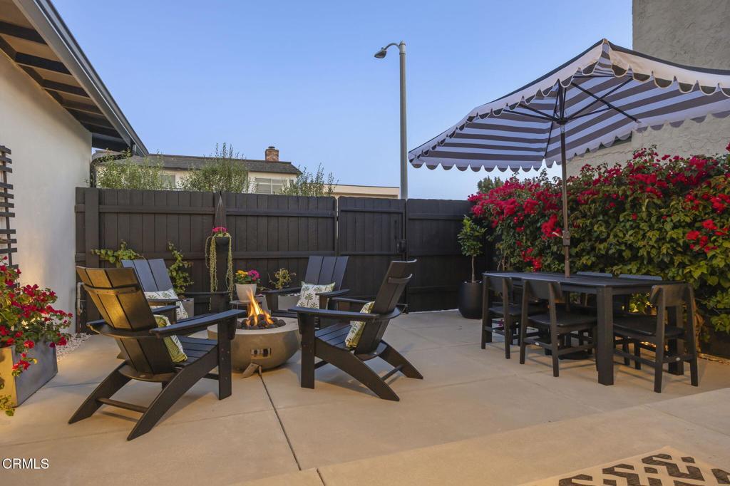 Oxnard, California, 93035, United States, 3 Bedrooms Bedrooms, ,2 BathroomsBathrooms,Residential,Active,2041659
