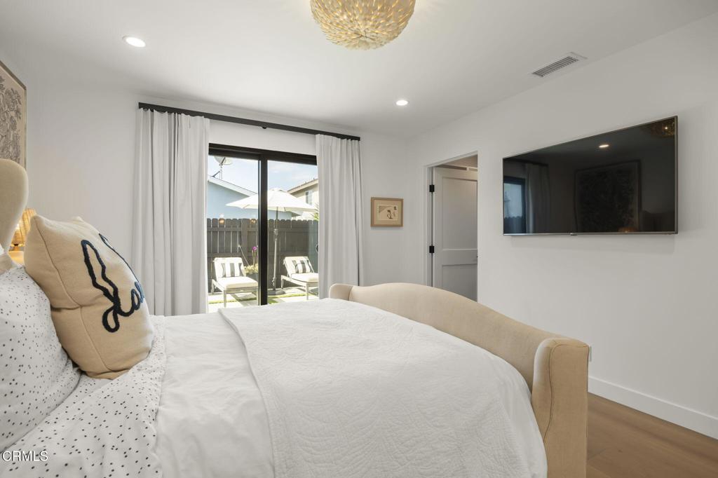 Oxnard, California, 93035, United States, 3 Bedrooms Bedrooms, ,2 BathroomsBathrooms,Residential,Active,2041659