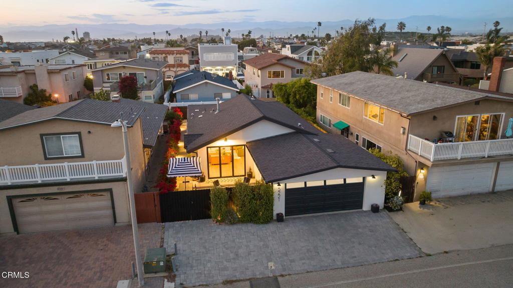 Oxnard, California, 93035, United States, 3 Bedrooms Bedrooms, ,2 BathroomsBathrooms,Residential,Active,2041659