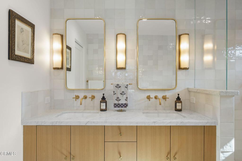 Oxnard, California, 93035, United States, 3 Bedrooms Bedrooms, ,2 BathroomsBathrooms,Residential,Active,2041659