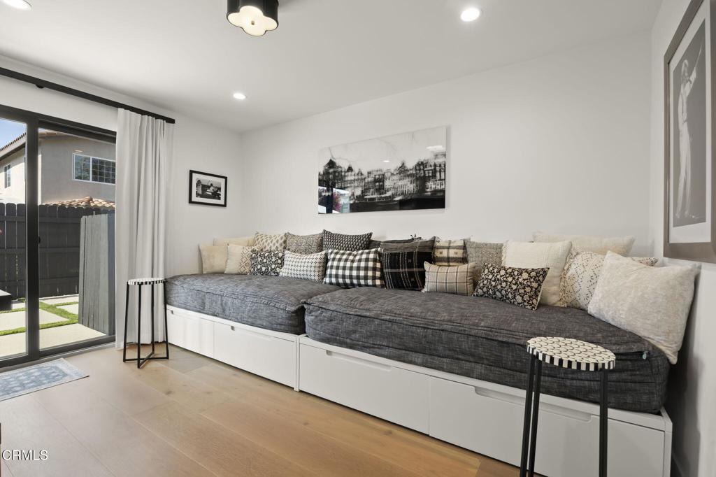 Oxnard, California, 93035, United States, 3 Bedrooms Bedrooms, ,2 BathroomsBathrooms,Residential,Active,2041659