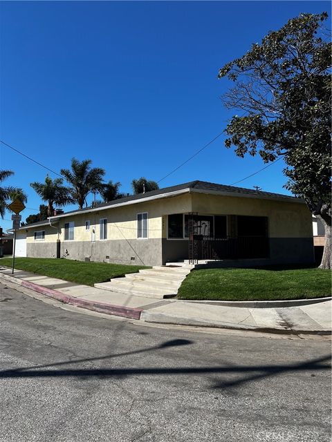 Photo of 22443 Meyler St, Torrance, CA 90502 (MLS # SB25237844) Photo of 22443 Meyler St, Torrance, CA 90502 (MLS # SB25237844)
