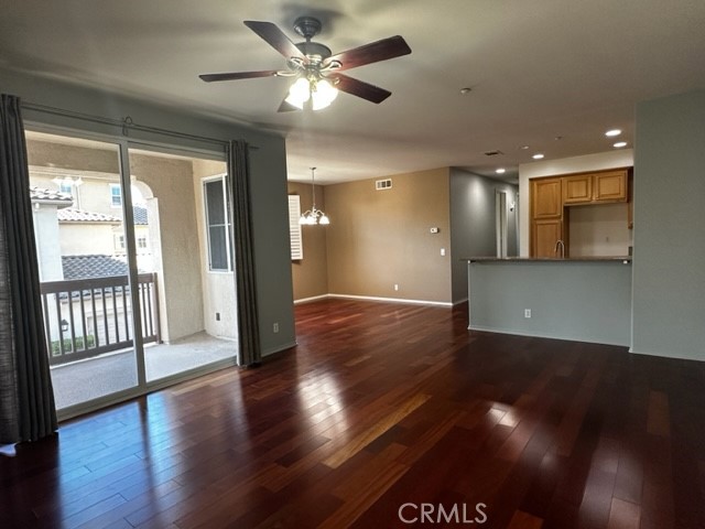 351 N Magnolia Avenue 4