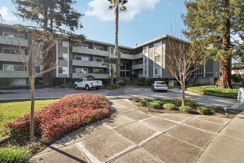 Photo of 1458 Hudson Street #207, Redwood City, CA 94061 (MLS # ML82031788)