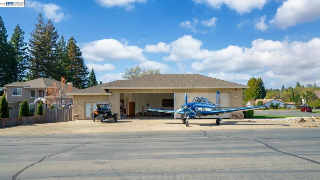 Photo of 3188 Bonanza Dr Dr, Cameron Park, CA 95682 (MLS # 41127389)