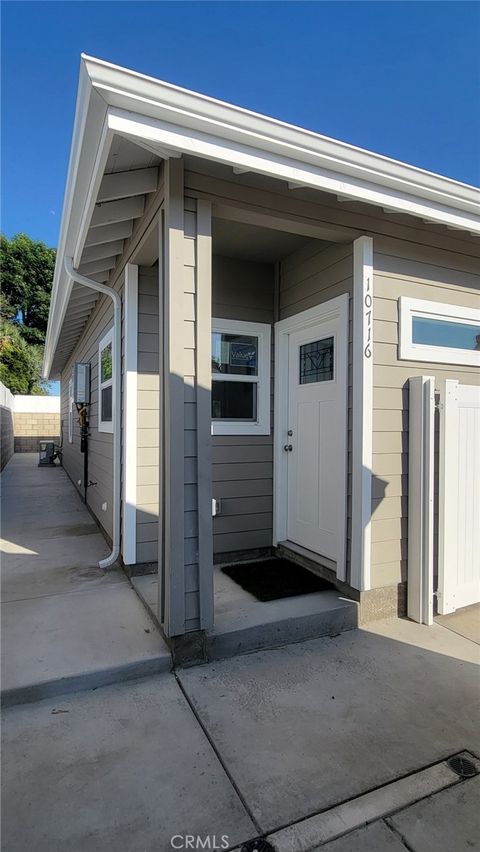 Photo of 10716 Valley View Ave Ave, Whittier, CA 90604 (MLS # CV25221856) Photo of 10716 Valley View Ave Ave, Whittier, CA 90604 (MLS # CV25221856)