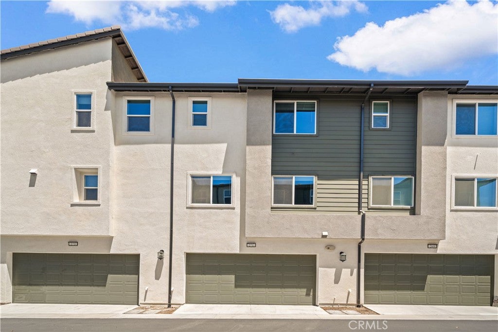 271 Lynx, Irvine CA 92618 - Photo 44