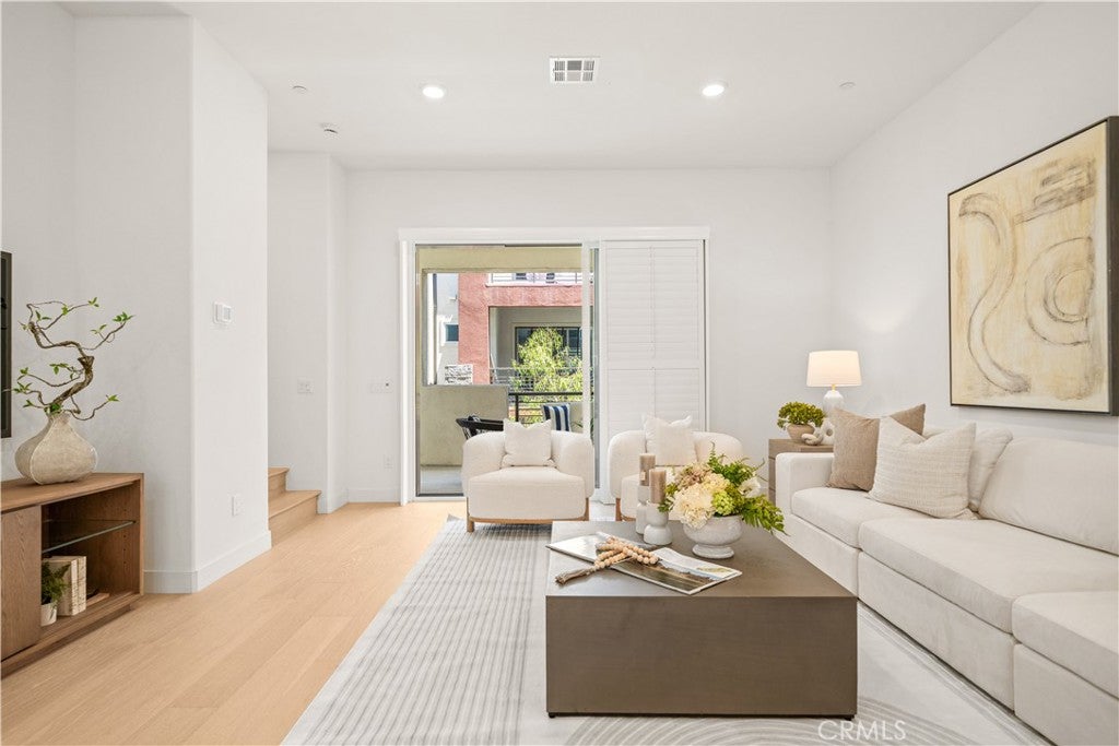 271 Lynx, Irvine CA 92618 - Photo 16