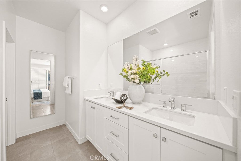 271 Lynx, Irvine CA 92618 - Photo 29
