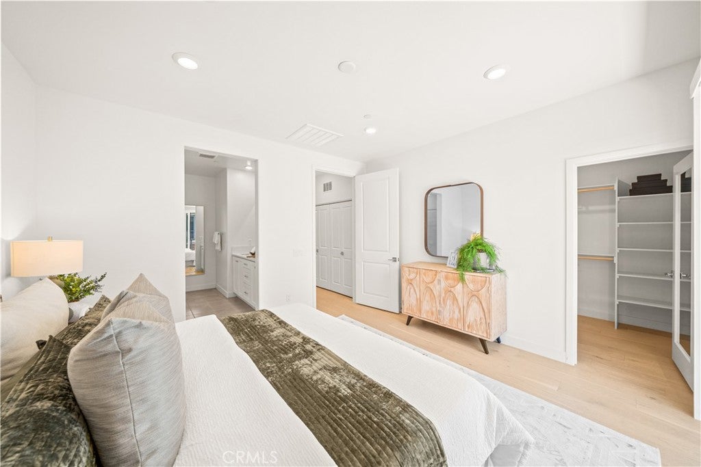 271 Lynx, Irvine CA 92618 - Photo 26