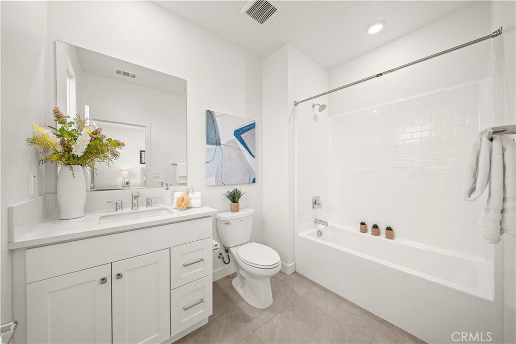 271 Lynx, Irvine CA 92618 - Photo 37