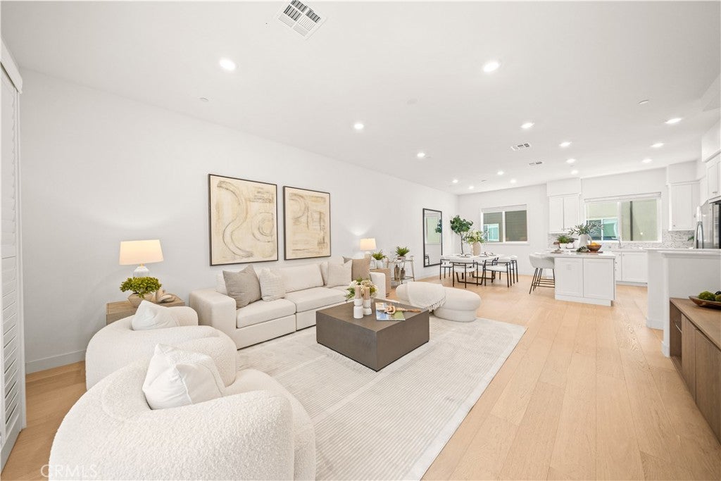 271 Lynx, Irvine CA 92618 - Photo 17
