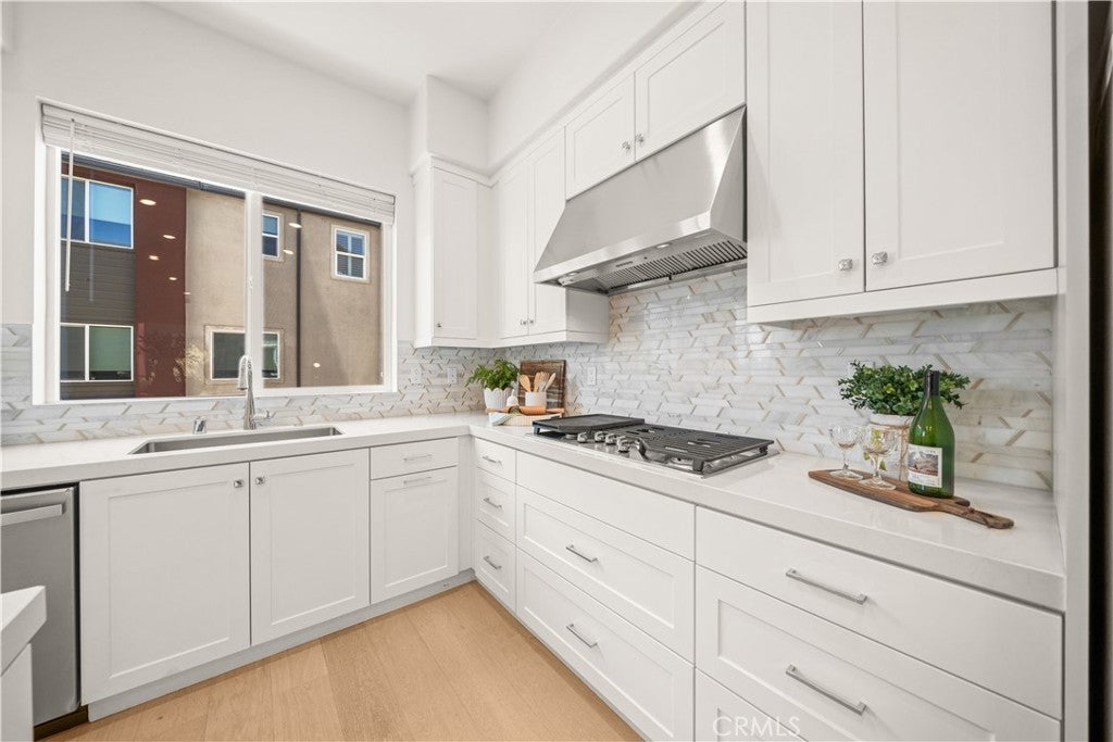 271 Lynx, Irvine CA 92618 - Photo 12