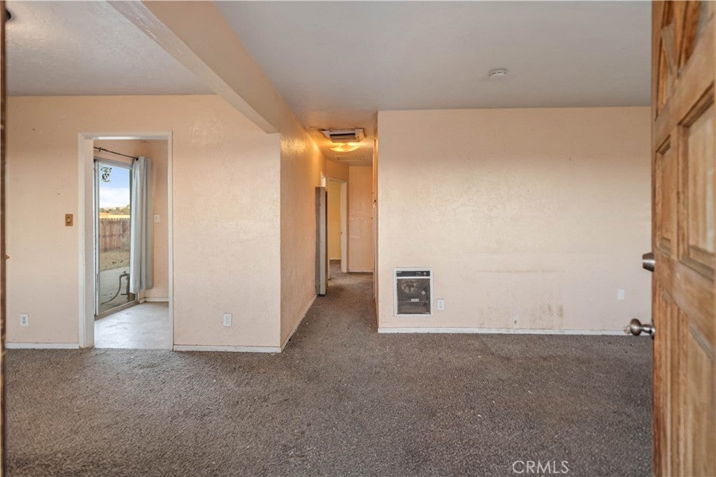 8728 W Avenue E12