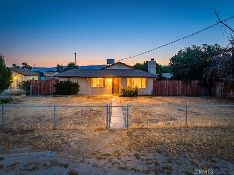 Photo of 8728 W Avenue E12, Lancaster, CA 93536 (MLS # SR26142043)