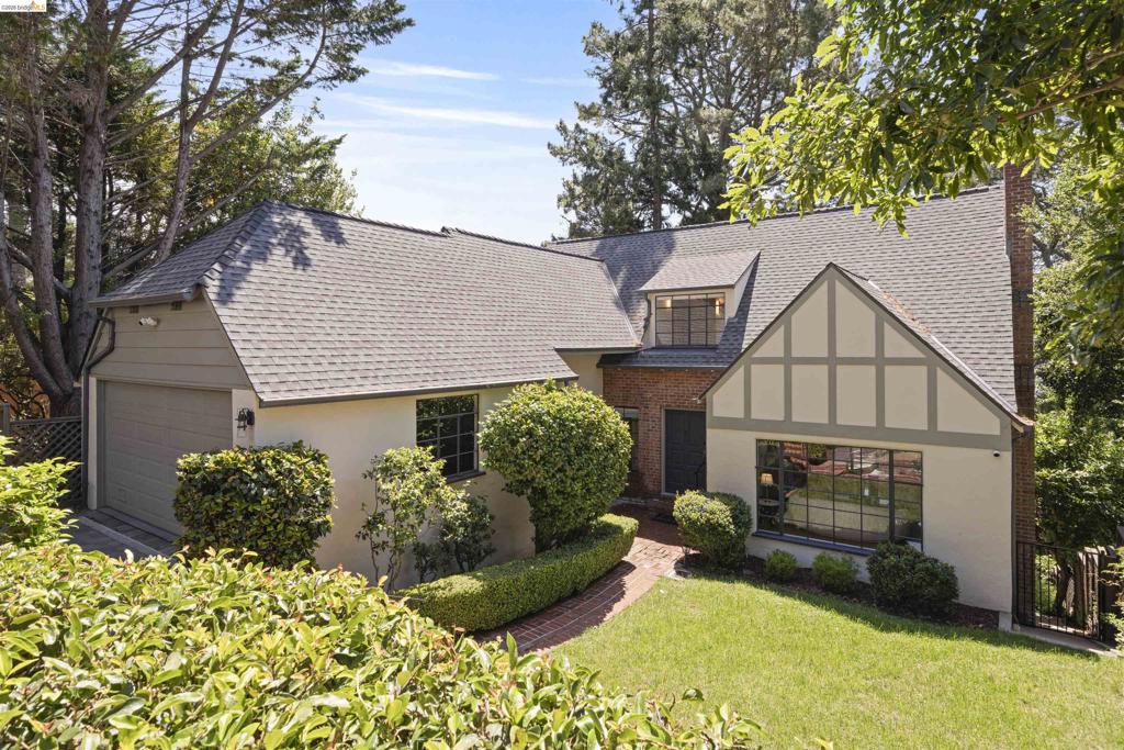 1170 Sterling Ave