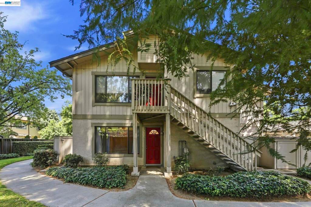 5005 Grey Feather Cir Cir