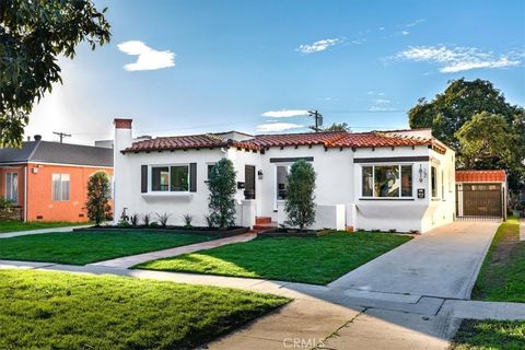 Photo of 1819 Hauser Boulevard, Los Angeles, CA 90019 (MLS # IG26001913)