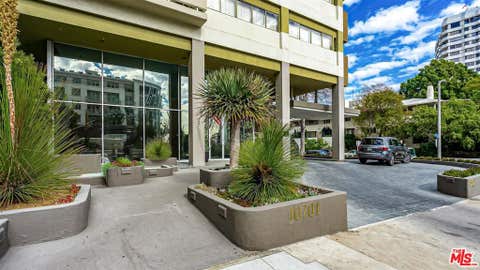 Photo of 10701 Wilshire BLVD #1206, Los Angeles, CA 90024 (MLS # 26846795)