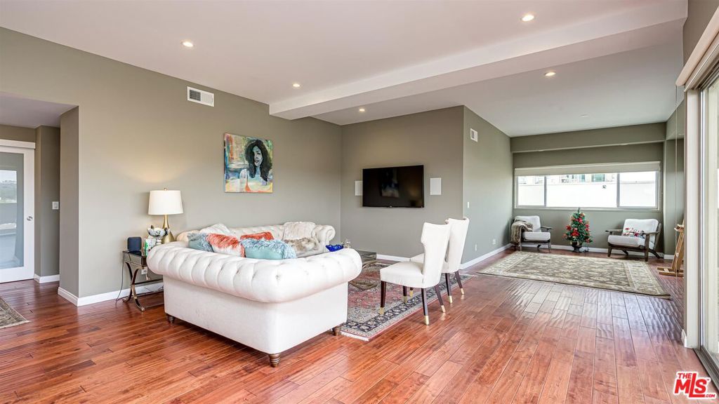 Photo of 10701 Wilshire BLVD #1206, Los Angeles, CA 90024 (MLS # 26846795)