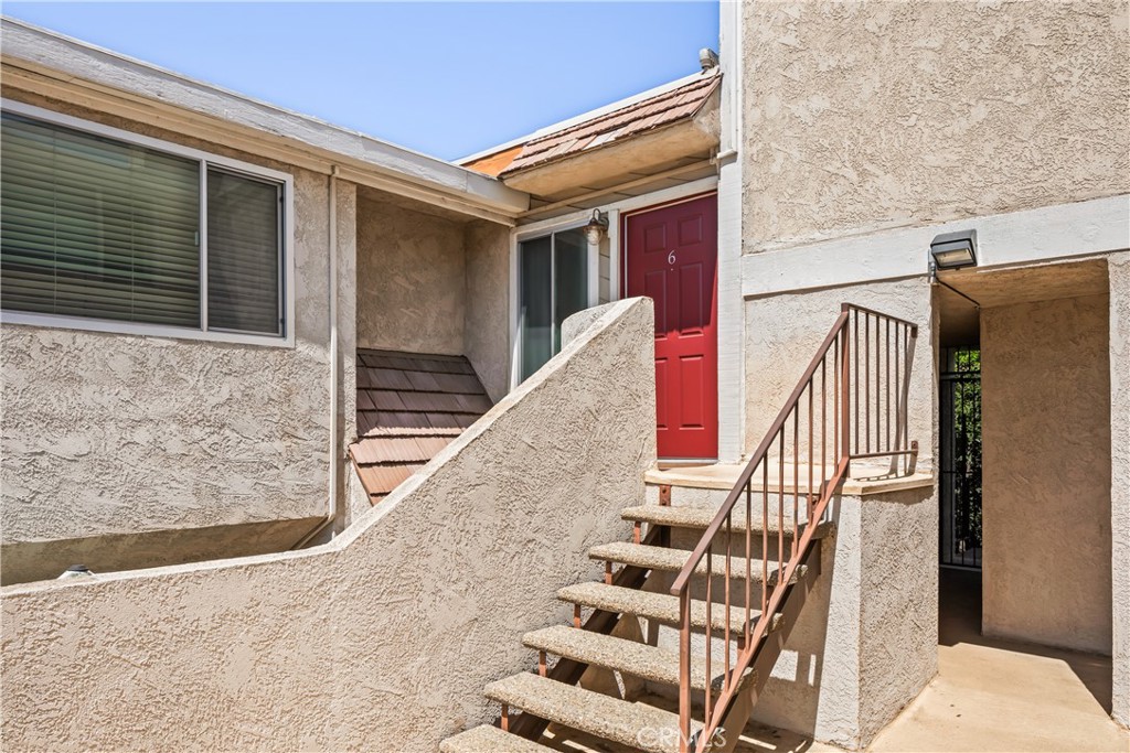 4230 Whitsett Avenue 6