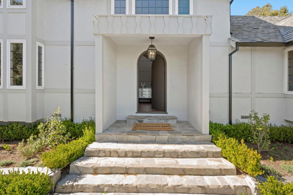 260 Robin Road